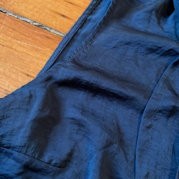 Blue sleeveless top with ruffles. Size medium. - Picture 4 of 4